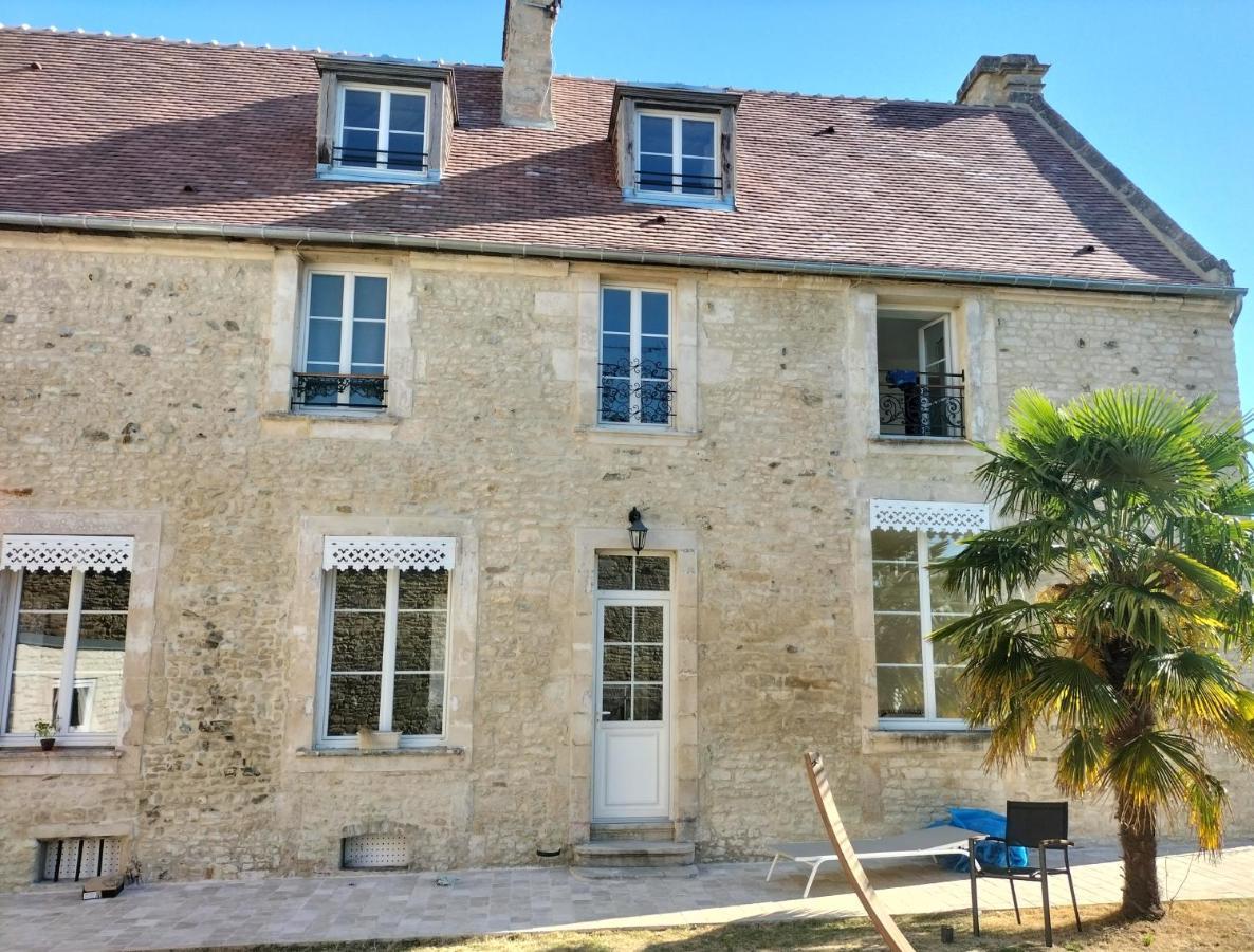 La Chambre Des Remparts Bed & Breakfast Falaise  Exterior photo